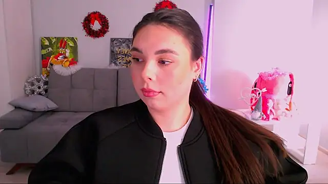 queenofthesense  online show from 12-16-25, 10:42