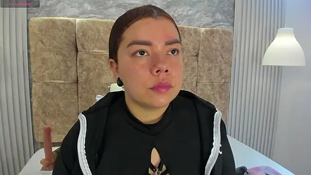 Snapshot of leilapons chatting on 01-18-26, 05:17 leilapons online show from 01-18-26, 05:17