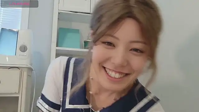 Nana with online show from 02-10-26, 09:52