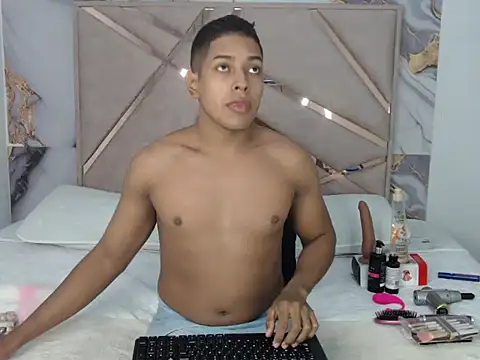 Boy-X- online show from 09-19-25, 10:32