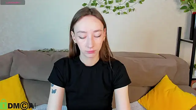 Miche1le Allenne online show from 10-27-25, 01:09