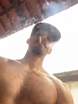 Snapshot of nando__master37 chatting on 10-30-25, 03:02 nando master37 online show from 10-30-25, 03:02