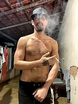 Snapshot of nando__master37 chatting on 11-02-25, 06:05 nando master37 online show from 11-02-25, 06:05