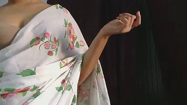 Cute-Bacchi online show from 09-29-25, 01:22