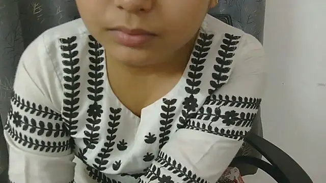 Snapshot of Cute-Bacchi chatting on 11-13-25, 03:38 Cute-Bacchi online show from 11-13-25, 03:38