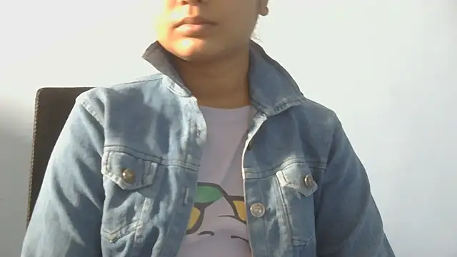 Snapshot of Cute-Bacchi chatting on 11-21-25, 03:38 Cute-Bacchi online show from 11-21-25, 03:38