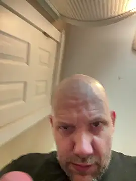 Snapshot of Bigrich112277 chatting on 09-17-25, 06:09 Bigrich112277 online show from 09-17-25, 06:09