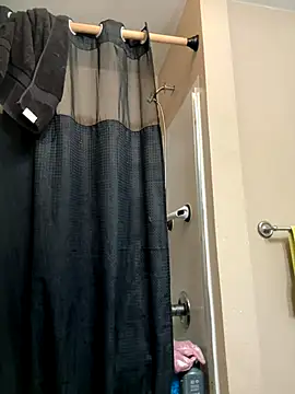 Snapshot of Bigrich112277 chatting on 10-22-25, 10:15 Bigrich112277 online show from 10-22-25, 10:15