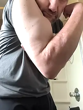 Snapshot of Bigrich112277 chatting on 03-06-26, 08:38 Bigrich112277 online show from 03-06-26, 08:38