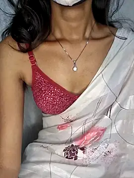 Snapshot of Diyab chatting on 11-18-25, 06:07 Diyab online show from 11-18-25, 06:07