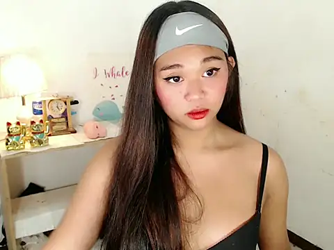 Malia cummer online show from 10-16-25, 11:00