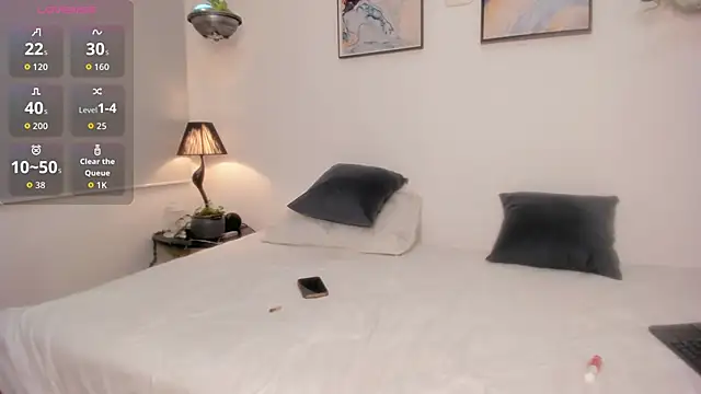 MiaCoopper online show from 10-09-25, 03:04