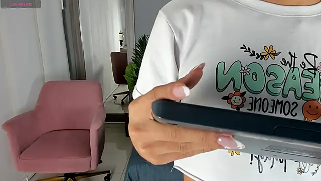 Alaiaguerra online show from 11-23-25, 07:46