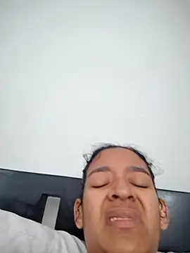 Amber-Sweett online show from 11-06-25, 03:02