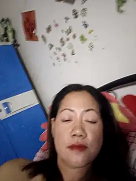 Snapshot of SweetASS6969 chatting on 11-05-25, 04:40 SweetASS6969 online show from 11-05-25, 04:40