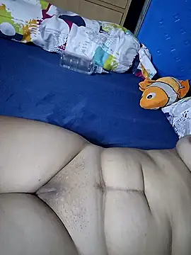 Snapshot of SweetASS6969 chatting on 11-17-25, 01:33 SweetASS6969 online show from 11-17-25, 01:33