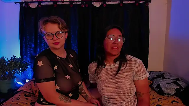 Snapshot of CrazyCakes_ chatting on 09-24-25, 02:59 CrazyCakes  online show from 09-24-25, 02:59