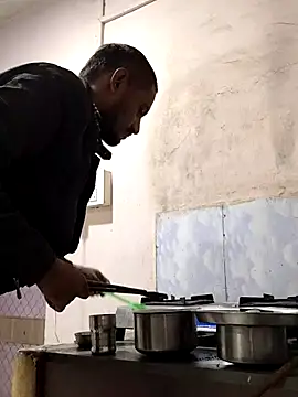 krishjaat43 online show from 12-21-25, 07:59