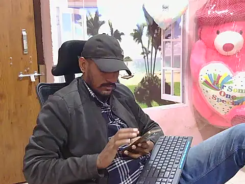 krishjaat43 online show from 12-21-25, 08:05