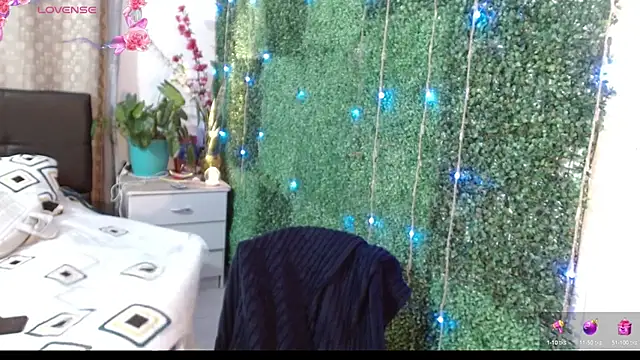 Snapshot of angelly__kate chatting on 09-10-25, 04:12 angelly kate online show from 09-10-25, 04:12