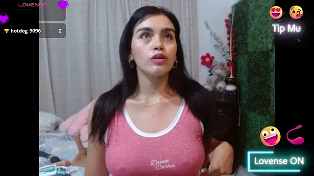 Snapshot of angelly__kate chatting on 11-06-25, 01:39 angelly kate online show from 11-06-25, 01:39