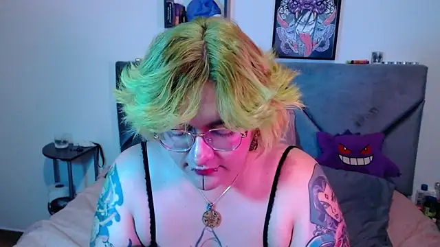 Snapshot of XxGreenGoodxX chatting on 01-17-26, 01:54 XxGreenGoodxX online show from 01-17-26, 01:54