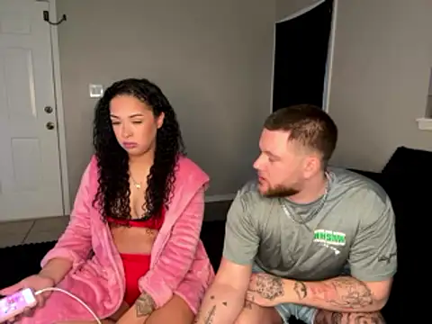 Snapshot of theviberoom chatting on 01-12-26, 04:34 theviberoom online show from 01-12-26, 04:34