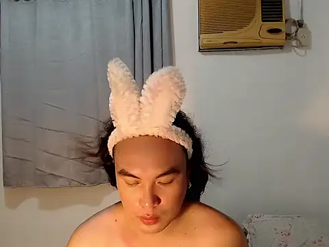 Snapshot of asianayumi chatting on 02-11-26, 05:07 asianayumi online show from 02-11-26, 05:07