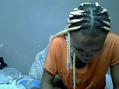 Sweetlanah online show from 11-18-25, 05:39