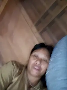 Snapshot of Bibilenu chatting on 10-07-25, 12:46 Bibilenu online show from 10-07-25, 12:46