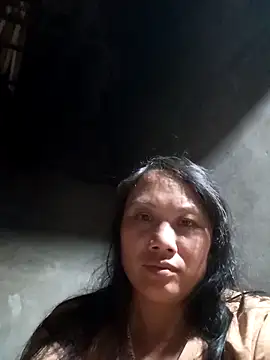 Snapshot of Bibilenu chatting on 10-24-25, 12:45 Bibilenu online show from 10-24-25, 12:45