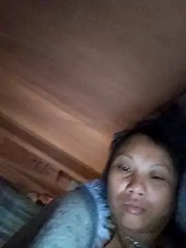 Snapshot of Bibilenu chatting on 10-25-25, 01:02 Bibilenu online show from 10-25-25, 01:02