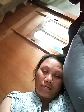 Snapshot of Bibilenu chatting on 10-27-25, 02:15 Bibilenu online show from 10-27-25, 02:15