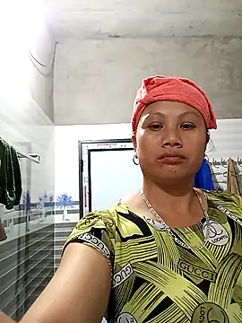 Snapshot of Bibilenu chatting on 11-07-25, 12:05 Bibilenu online show from 11-07-25, 12:05