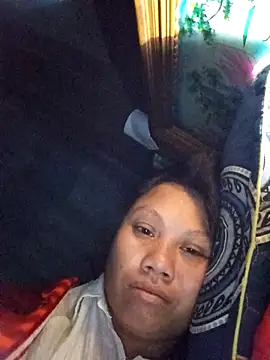 Snapshot of Bibilenu chatting on 11-16-25, 11:32 Bibilenu online show from 11-16-25, 11:32