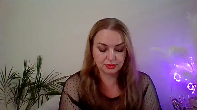 Eshavira online show from 09-20-25, 01:50