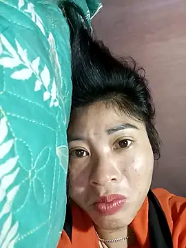 Snapshot of Phuongphuongg chatting on 11-14-25, 10:29 Phuongphuongg online show from 11-14-25, 10:29