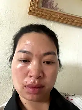 Snapshot of Nhung584 chatting on 09-16-25, 01:50 Nhung584 online show from 09-16-25, 01:50