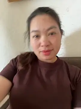 Snapshot of Nhung584 chatting on 10-02-25, 01:34 Nhung584 online show from 10-02-25, 01:34