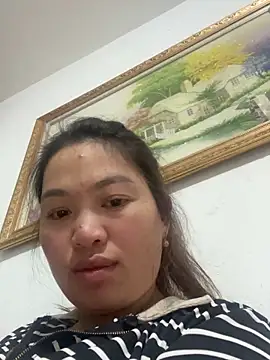 Snapshot of Nhung584 chatting on 10-02-25, 01:51 Nhung584 online show from 10-02-25, 01:51