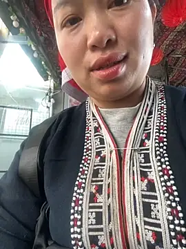 Snapshot of Nhung584 chatting on 10-09-25, 02:42 Nhung584 online show from 10-09-25, 02:42