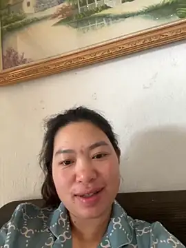 Snapshot of Nhung584 chatting on 10-12-25, 12:09 Nhung584 online show from 10-12-25, 12:09