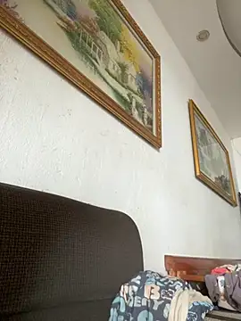 Snapshot of Nhung584 chatting on 10-25-25, 03:47 Nhung584 online show from 10-25-25, 03:47