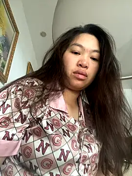 Snapshot of Nhung584 chatting on 11-03-25, 01:29 Nhung584 online show from 11-03-25, 01:29