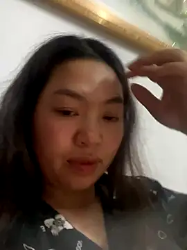 Snapshot of Nhung584 chatting on 11-07-25, 01:44 Nhung584 online show from 11-07-25, 01:44