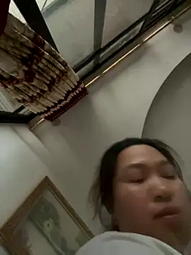 Snapshot of Nhung584 chatting on 11-10-25, 09:52 Nhung584 online show from 11-10-25, 09:52