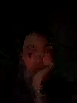 Snapshot of Nhung584 chatting on 11-25-25, 11:16 Nhung584 online show from 11-25-25, 11:16