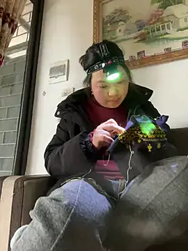 Nhung584 online show from 02-11-26, 02:49