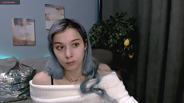 SophieAsh online show from 09-28-25, 03:39