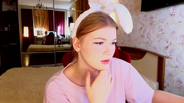 Snapshot of Jenny_Skinner20 chatting on 11-17-25, 05:19 Jenny Skinner20 online show from 11-17-25, 05:19